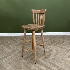 Taburete de Bar Berke hecho de madera de caoba de alta calidad con color natural para interior o exterior - Product Image 3