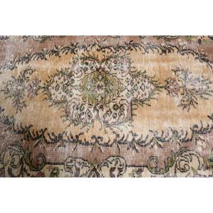 Vintage Area Rug 4.7x8.5 ft (144x260 cm), <b>Brown</b> Polka dot Turkish Rug - Product Image 5