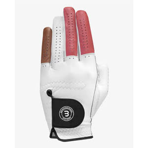 Personaliza tus guantes de golf con tu logotipo, con una construcción de tela suave para un agarre controlado y un movimiento de swing fácil. - Product Image 1
