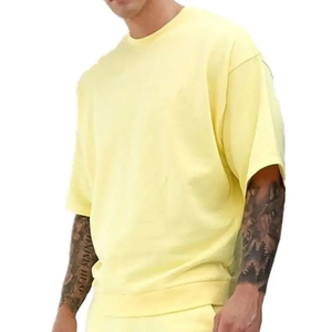 T-shirts à manches courtes d'été personnalisés, vêtements de sport, jogging, ensemble de shorts et de t-shirts 2 pièces pour hommes - Product Image 3