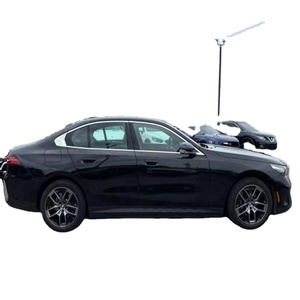 Sedán Eléctrico i5 EDRIVE40 2024 de 4 Puertas, con Bajo Kilometraje, Gran Autonomía, Carga Rápida y Interior de Lujo para Mayor Comodidad, ÉXITO DE VENTAS - Product Image 1