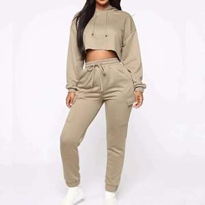 Conjunto de chándal de algodón de color liso para mujer, ropa ligera y cómoda para todas las estaciones - Product Image 1