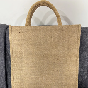 Logo personnalisé écologique sac à poignée en jute réutilisable sac en toile de jute sac fourre-tout en jute poignée en bambou - Product Image 1