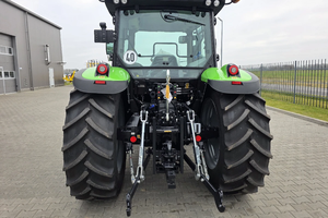 Tractor Agrícola Deutz-Fahr 5125 4WD con Transmisión por Engranajes, Cabina Cerrada Verde, Alta Productividad, 125 HP, Uso Agrícola - Product Image 3