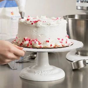 Support à gâteau rotatif fait main avec base en fonte et plateau en aluminium, style INS, pour outils de pâtisserie, accessoires de décoration, boîte - Product Image 4