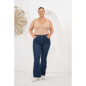 Jeans bleus grande taille avec détails en pierres sur les côtés (style jambe espagnole) - Product Image 5