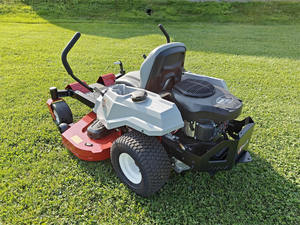 Tondeuse à gazon rotative sans fil Exmark QZE725GKC50200 2025, tondeuse autoportée 4 temps pour couper l'herbe jusqu'à 1000 mm de hauteur maximale - Product Image 5