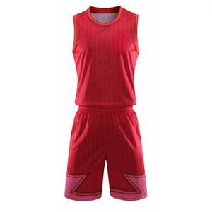 Ensemble de Tenue de Basketball Personnalisable, Respirant et Écologique en Polyester 100% – Prix Usine – Créez Votre Propre Tenue de Basketball - Product Image 1
