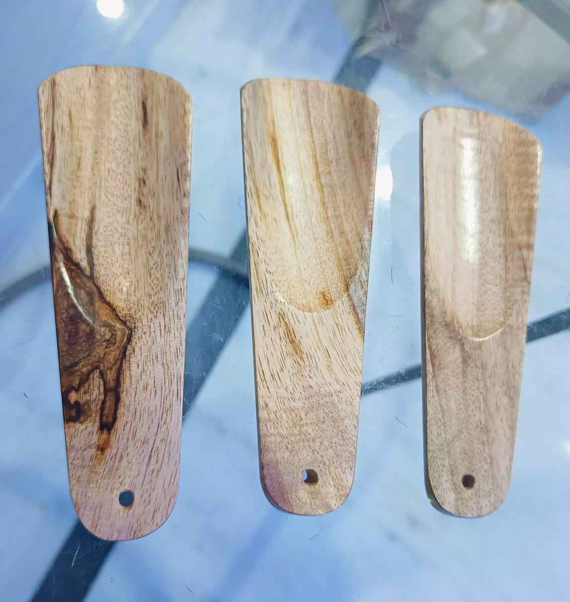 เหลืองอ่อน