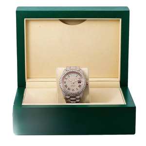 Montre de qualité supérieure en acier inoxydable avec bracelet en cuir, or rose bicolore, pavé de diamants en moissanite, date automatique, cadran esthétique - Product Image 4