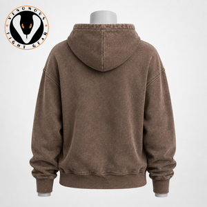 Sweat à capuche délavé pour femme, avec texture usée, coupe décontractée et confort doux pour un style streetwear moderne et quotidien. - Product Image 3