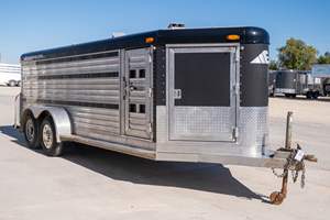 Remolque para Ganado 2025 al Por Mayor de Fábrica, Económico, con Paredes Laterales Desmontables, para Ovejas, Caballos y Vacas, 3 Ejes, con Valla - Product Image 2