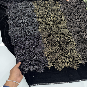 Tissu en velours brodé à la main pour les lehengas de créateurs, les tenues de fête, la décoration intérieure de luxe, les manteaux et la mode créative - Product Image 3