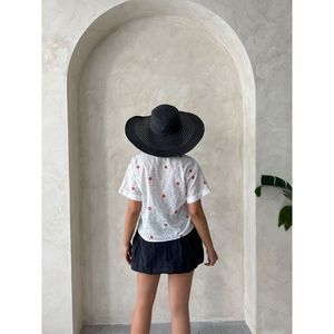 Chemisiers et chemises brodés pour femmes - Collection en gros - Product Image 1
