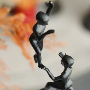 Ornements en métal de luxe nordique modernes, sculptures pour la décoration de la maison - Cadeau d'anniversaire et de fête de mariage - Product Image 2