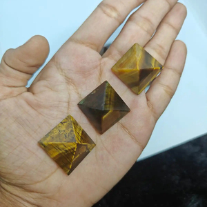 Piedra piramidal de ojo de tigre de cristal natural de alta calidad utilizada para sanación y astrología, pirámide para Reiki, rejilla y corrección Vastu. - Product Image 1
