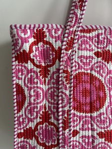 กระเป๋าผ้าแคนวาสแฟชั่นวินเทจของผู้หญิงที่สง่างามน้ำหนักเบามีตัวหนาสำหรับลวดลายสีแดงที่จับแข็งแรงสำหรับการช้อปปิ้งในฤดูหนาว - Product Image 4