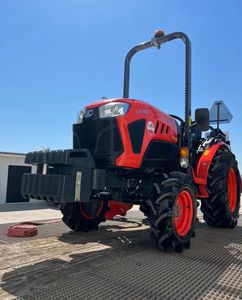 รถแทรกเตอร์คูโบต้า L3408 ให้ประสิทธิภาพการใช้น้ำมันเชื้อเพลิงที่ยอดเยี่ยม พร้อมกำลังยกที่ทรงพลัง เหมาะสำหรับงานเกษตร - Product Image 3