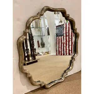 Espejo de Pared Plateado Valentia de Uttermost, Espejo Decorativo con Marco Ornamentado, Diseño Elegante para Decoración del Hogar, Superficie Reflectante - Product Image 2