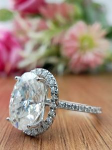 แหวนแต่งงานสำหรับผู้หญิงทันสมัยได้รับการรับรองจาก IGI สำหรับผู้หญิง VVS ห้องปฏิบัติการเจียระไนเพชรรูปไข่14K/18K ชุบทอง2-5g - Product Image 2