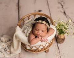 Cuna de Mimbre Hecha a Mano de Alta Calidad para Muñecas, Muebles de Mimbre para Muñecas, Cuna de Madera para Muñecas, Precio Económico - Product Image 2