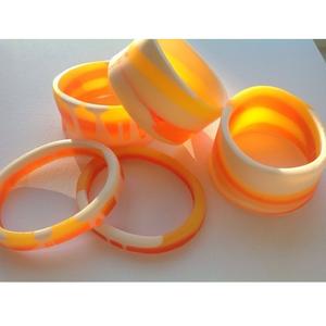 Bracelet en résine colorée, résine brillante, motif artistique superposé, fait à la main, bijoux imperméables, couleurs personnalisées pour un style moderne, tendance et mignon - Product Image 4