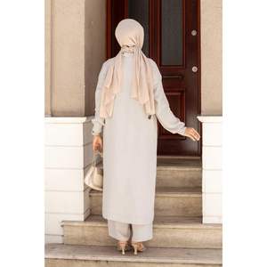 ชุดฮิญาบแบบเรียบง่าย 2 ชิ้น Aerobin พร้อมกระดุมที่คอ - Product Image 2