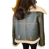 Jaket Denim Kulit Wanita Musim Dingin Bermotif Bernapas Kerah Besar Hangat Pakaian Luar Desain Vintage Bergaya Lapisan Lembut Modis