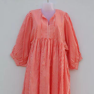 Robe mi-longue de haute qualité avec imprimé bloc décontracté rayures florales col profond et fermeture à cordes longueur au sol pour l'été - Product Image 1