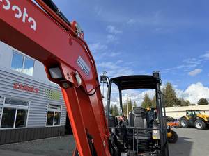 Achetez une mini-excavatrice Kubota KX040-5 de bonne qualité, 4 tonnes, machine hydraulique sur chenilles, chenilles en caoutchouc, hydraulique auxiliaire, prête à l'emploi - Product Image 3