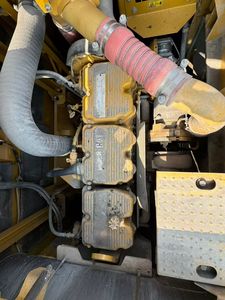 2022 año utilizado para excavadora CAT 374 a la venta máquina resistente con componente de motor central - Product Image 3