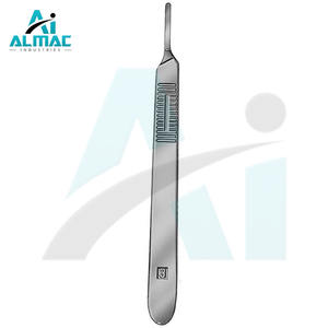 ALMAC 2025 Juego de instrumentos quirúrgicos profesionales Logotipo personalizado Manual Mango de bisturí de acero inoxidable Precio para la base de la cirugía - Product Image 1