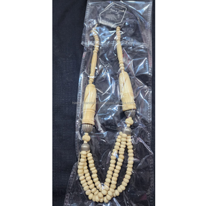 Collier pendentif en druse blanche, impression numérique sur résine, bijoux bohème chic faits à la main, taille et couleur personnalisables - Product Image 3