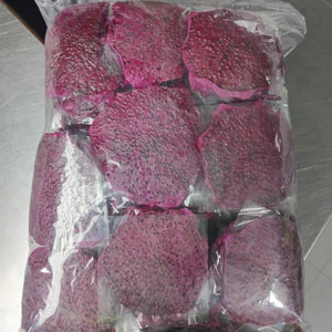 Tranches de fruits du dragon rouges séchés savoureux sans sucre ajouté fruits du dragon séchés doux du Vietnam - Product Image 5