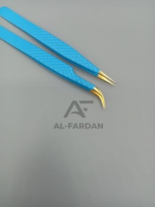 Pinzas profesionales de acero inoxidable para pestañas con punta dorada Pinzas de extensión de pestañas curvas J de punto recto azul bebé - Product Image 6
