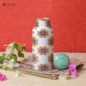 Botella de agua de cobre rústico con atractivo vintage y acabado interior seguro, perfecta para la desintoxicación y el almacenamiento diario de agua - Product Image 6