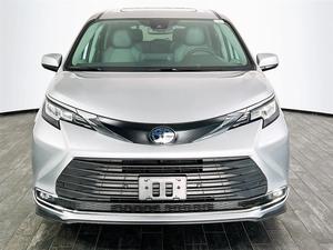 H & S SIENNA 2022 TOYOTAA SIENNA XLE LHD TITRE DE NETTOYAGE DE VOITURE D'OCCASION - Product Image 2