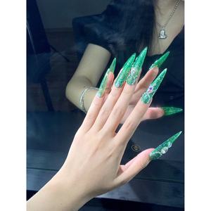 Luxury Aura Chic Press-On Set Long Coffin Green Mix Diamond Nails Moda 10PCs con pegamento Fácil de aplicar Uñas de los dedos - Product Image 3