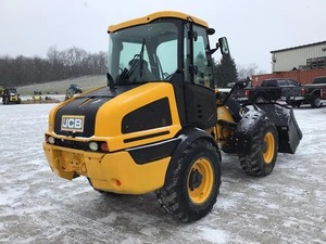 รถตักล้อยางขนาดเล็ก JCB 409 ปี 2015  รับน้ำหนักได้ 15 ตัน  พร้อมปั๊มไฮดรอลิก MOOG - Product Image 4