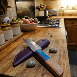 Ensemble de couteaux de chasse en acier au carbone faits à la main avec manche en bois hybride, étui en cuir, conception ambidextre et construction durable - Product Image 1