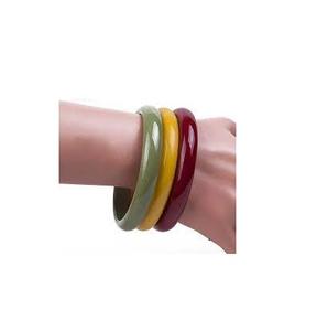 Fournisseur en gros de bracelets en résine époxy, couleur jaune et blanche, bracelet pour femmes, accessoires de mode / bijoux en lucite faits à la main pour filles - Product Image 4
