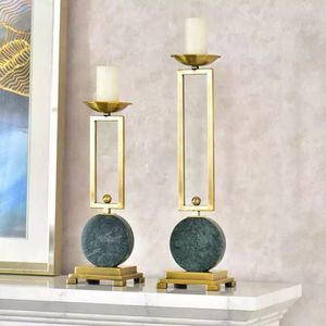 Candelero de metal dorado de buena calidad con base de mármol blanco, perfecto para Decoración de mesa de boda - Product Image 2