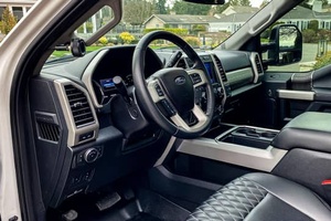 EXTREMADAMENTE LIMPIO, F-250 SUPER DUTY LARIAT 2021 4X4 POWER STROKE TURBODIÉSEL V8 4WD ALTAMENTE EQUIPADO, LISTO PARA ENTREGAR - Product Image 6
