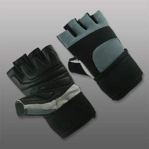 Unisex Breathable Comfortable <b>Fingerless</b> Fitness <b>Gloves</b> with Customized Logo Color Material for Weight Training Gym - Product Image 4