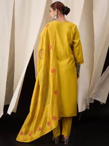 Con hermosos conjuntos de trajes en puro Top con estampado de bloques Chanderi con pent, es bellamente diseños de estampado Handblock en duppata - Product Image 3