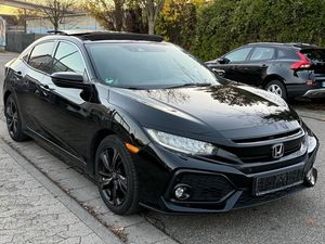 Honda Civic noire 2020 d'occasion, berline à hayon, turbo 1.5T, 2 roues motrices, CVT, essence, 5 places, véhicule urbain avec caméra arrière - Product Image 1