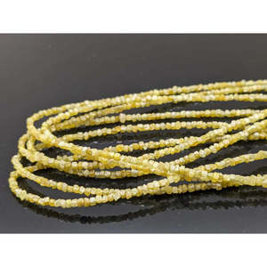 Perlas de Diamante Natural Amarillo Sin Cortar, Claridad VS2, Corte Excelente y Bueno, Certificado IGI para la Fabricación de Joyas - Product Image 4