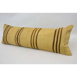 Oreiller en laine Kilim beige avec motif floral vintage 16x48 pouces Literie portable au design rustique de luxe pour Noël - Product Image 4