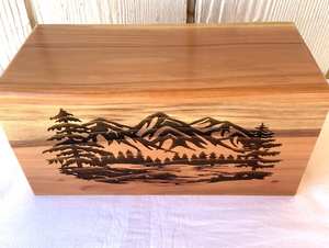 Urna de cremación de madera para adultos, hecha a mano, de madera de palisandro, con diseño de árboles de bosque salvaje, para humanos. - Product Image 4