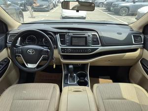 MEJOR OFERTA, USADO, 2022, 2.0T, Edición A W D, 7 Plazas, Gasolina, Automático, Turbo, Volante a la Izquierda, Interior Claro - Product Image 3